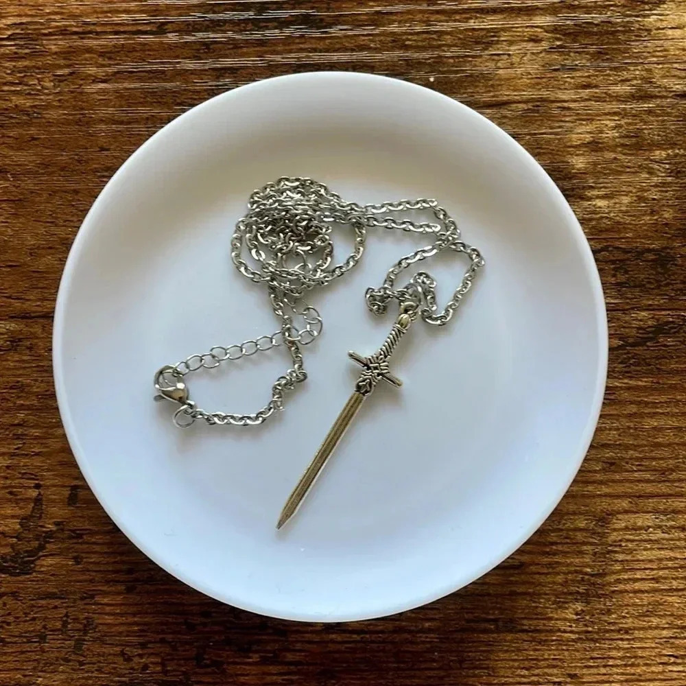 ❤️ 2/$20 or 3/$25 Silver Dagger Pendant Necklace